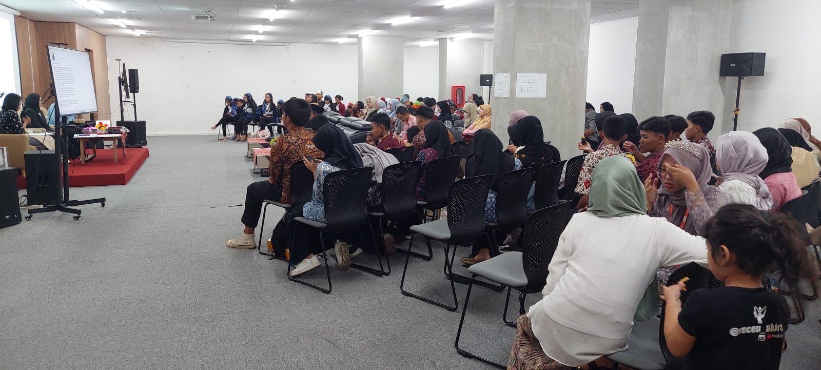Seremonial Penyerahan Buku Hasil Karya Guru Dan Siswa Nasional Kepada PDS H.B. Jassin